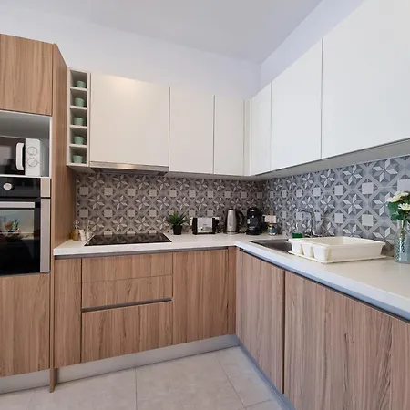 Apartment Taheli In Tourist Area *