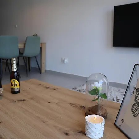 Taheli In Tourist Area