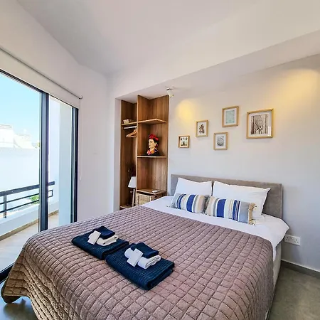 Taheli In Tourist Area Paphos