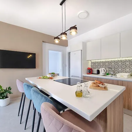 Taheli In Tourist Area Apartman Paphos