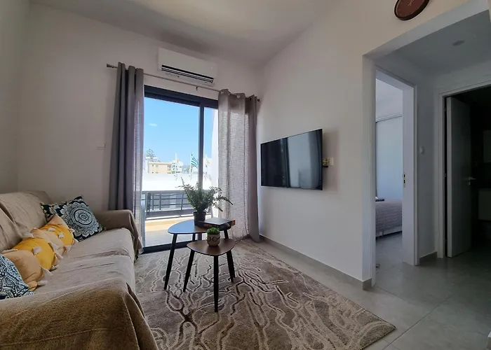 Taheli In Tourist Area