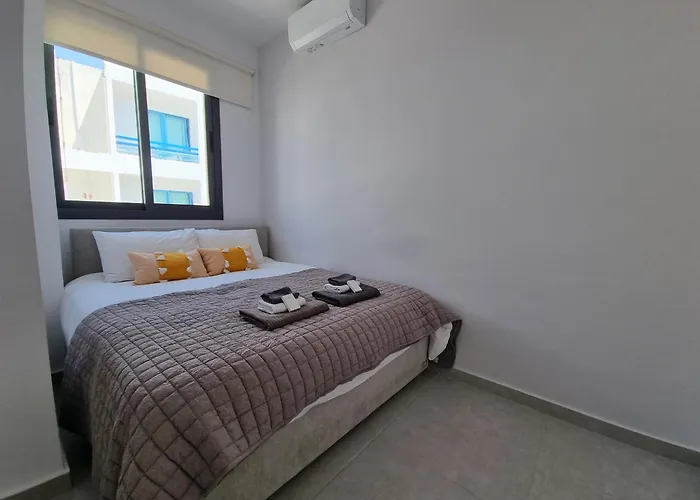 Taheli In Tourist Area * Paphos